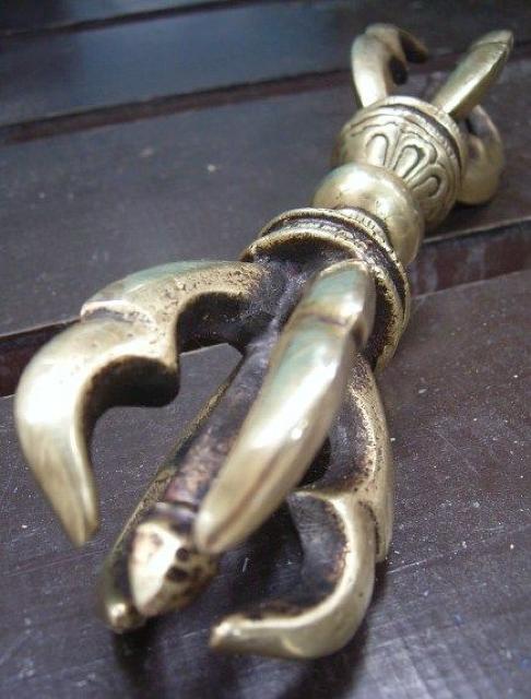 ☆即決☆ドルジェ・五鈷杵 16.5センチ(金) 密教法具 < インテリア/ライフ ☆即決☆ドルジェ・五鈷杵 16.5センチ(金) 密教法具 < インテリア/ライフの