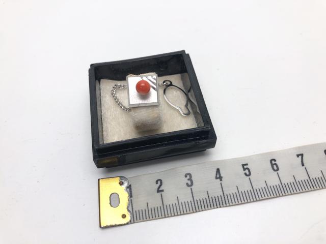 B046 美品★ 本珊瑚 サンゴ タイピン タイタック < 男性アクセサリー/時計  B046 美品★ 本珊瑚 サンゴ タイピン タイタック < 男性アクセサリー/時計の