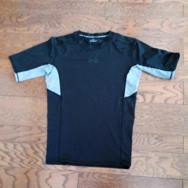 UNDER ARMOUR MD  黒 半袖 野球 練習 レギュラーサイズ < ブランド  UNDER ARMOUR MD  黒 半袖 野球 練習 レギュラーサイズ  < ブランドの