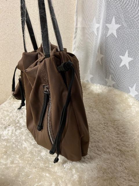 新品タグ付きレイジースーザン★ミニポーチ付きバック < ブランド  新品タグ付きレイジースーザン★ミニポーチ付きバック < ブランドの