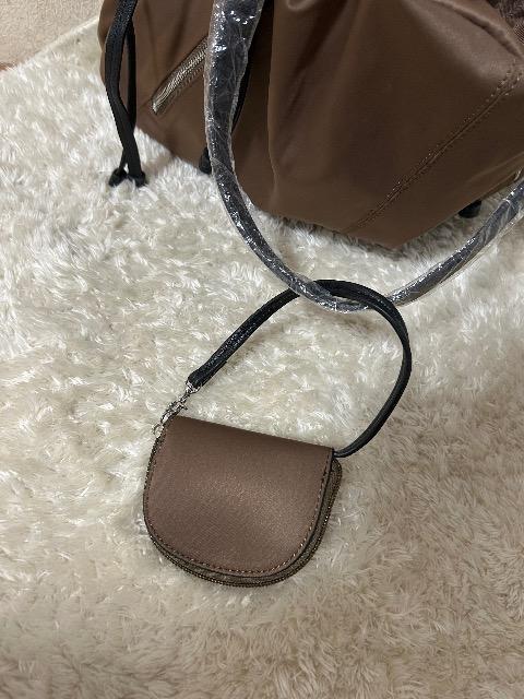 新品タグ付きレイジースーザン★ミニポーチ付きバック < ブランド  新品タグ付きレイジースーザン★ミニポーチ付きバック < ブランドの