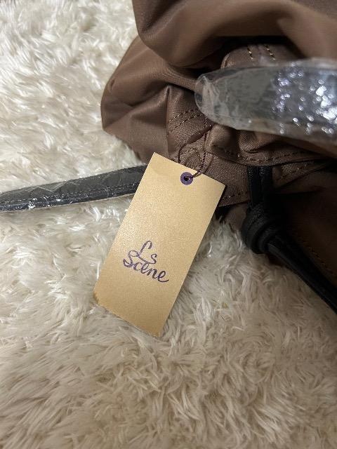 新品タグ付きレイジースーザン★ミニポーチ付きバック < ブランド  新品タグ付きレイジースーザン★ミニポーチ付きバック < ブランドの