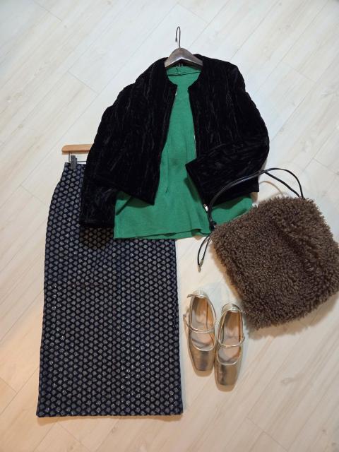 Te'chichi�X�J�[�g���R�[�f�����C�ɃS�[���h�̃����O�X�J�[�g �� �u�����h�� 