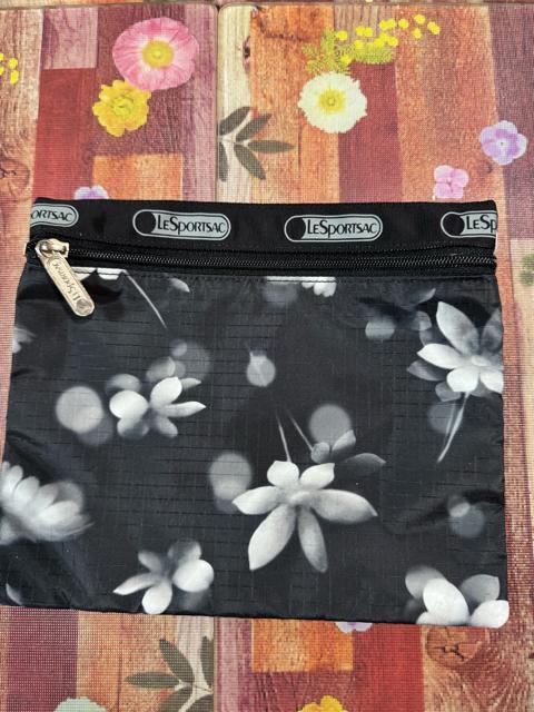 ���ӂ����߂ā�LeSportsac���ɔ��i�|�[�`��5�_�܂Ƃߔ��聚1000�~�X�^�[�g �� �u�����h�� 