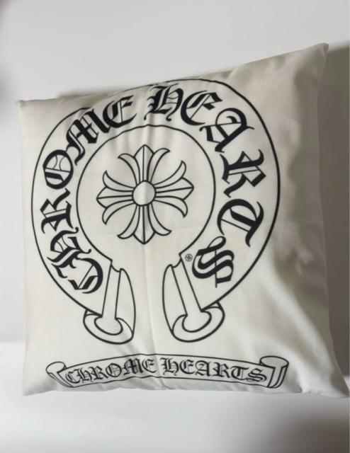 新品未使用クロムハーツ ホースシューとプラスロゴクッションカバー 45*45cm < インテリア/ライフ 新品未使用クロムハーツ ホースシューとプラスロゴクッションカバー 45*45cm < インテリア/ライフの