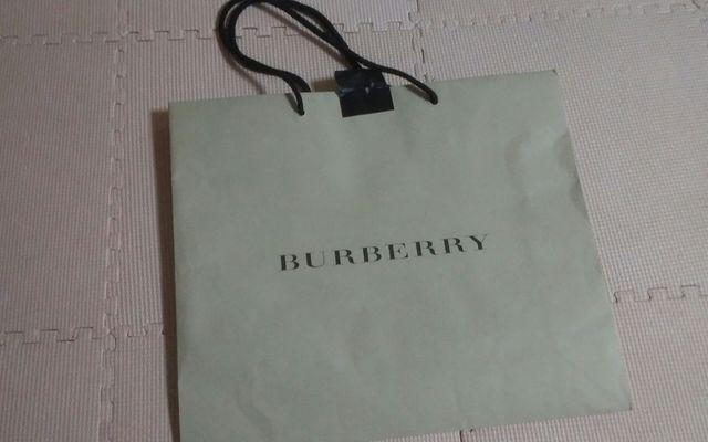 BURBERRY@Vbv܁@i@RQ~RV~PPAT   uh 