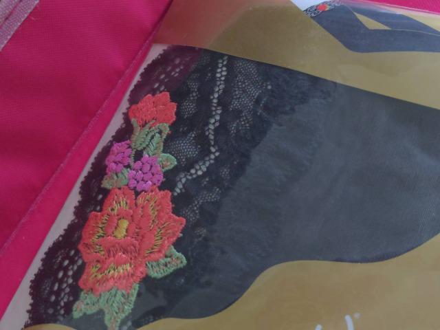 Wacoal/ワコール/salute/サルート/カミーユ/ガーターストッキング/旧パッケージ/カラフル花柄レア品 < 女性ファッション  Wacoal/ワコール/salute/サルート/カミーユ/ガーターストッキング/旧パッケージ/カラフル花柄レア品 < 女性ファッションの