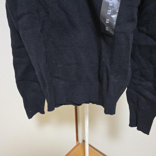 �V�i���g�p�^�O�t�����j�N���@UNIQLO�@�����u�����h�I�t�^�[�g���l�b�N�Z�[�^�[ �� �u�����h�� 