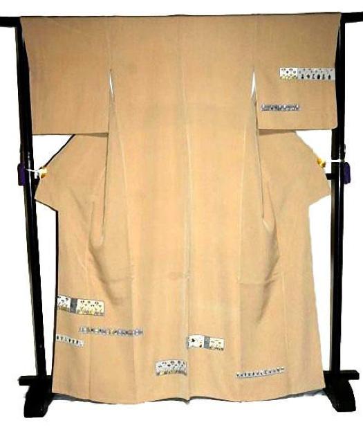 付下げ 送料無料 最高級 新品同様 金駒シシュウ 金糸 シシュウ 花柄 花壺 鳥 身丈166.5cm 裄丈64.5cm T3675 < 女性ファッション 付下げ 送料無料 最高級 新品同様 金駒シシュウ 金糸 シシュウ 花柄 花壺 鳥 身丈166.5cm 裄丈64.5cm T3675 < 女性ファッションの