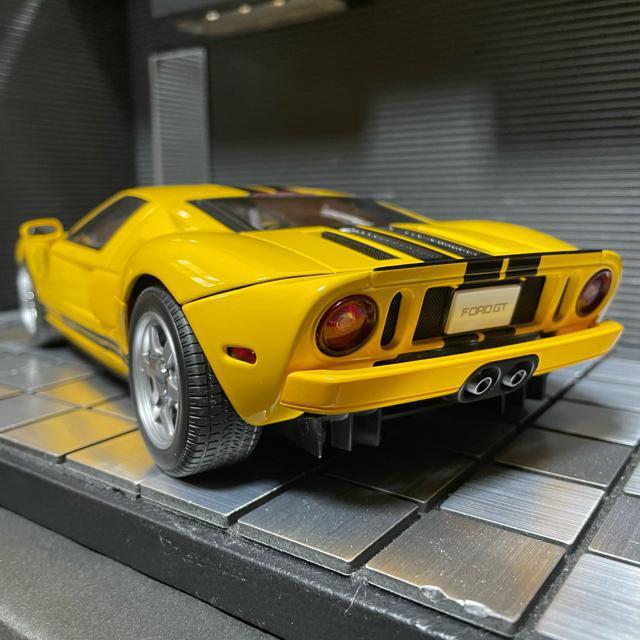 未展示品 オートアート 1/18 フォード GT 2004 イエロー/ブラックストライプ < ホビー  未展示品 オートアート 1/18 フォード GT 2004 イエロー/ブラックストライプ < ホビーの