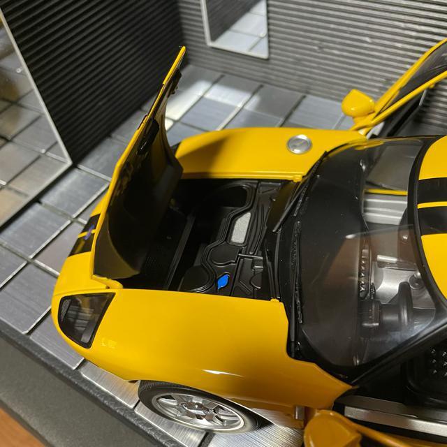 未展示品 オートアート 1/18 フォード GT 2004 イエロー/ブラックストライプ < ホビー  未展示品 オートアート 1/18 フォード GT 2004 イエロー/ブラックストライプ < ホビーの