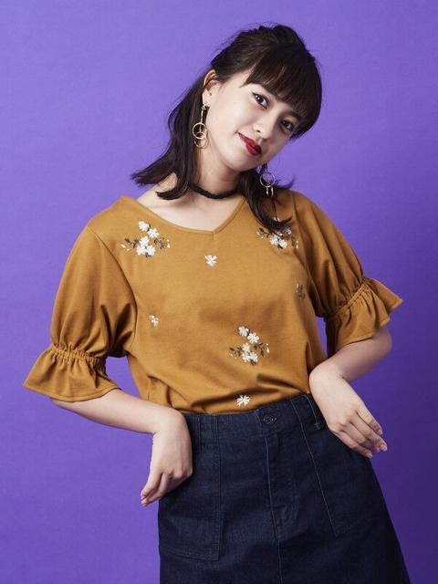 E hyphen world gallery peaceフロント刺繍プルオーバー < ブランド  E hyphen world gallery peaceフロント刺繍プルオーバー  < ブランドの