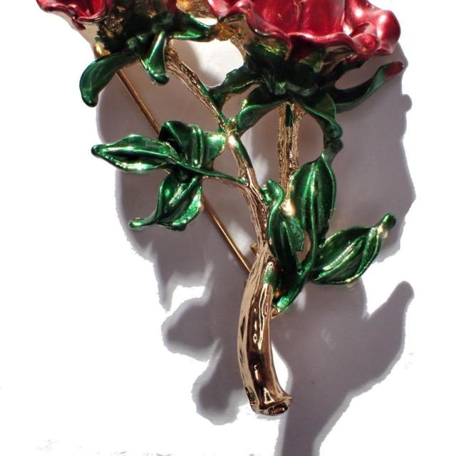 薔薇 ローズ 花束 花 ピンブローチ ブローチ ピンバッジ バッジ ラペルピン コサージュ < 女性アクセサリー/時計 薔薇 ローズ 花束 花 ピンブローチ ブローチ ピンバッジ バッジ ラペルピン コサージュ < 女性アクセサリー/時計の