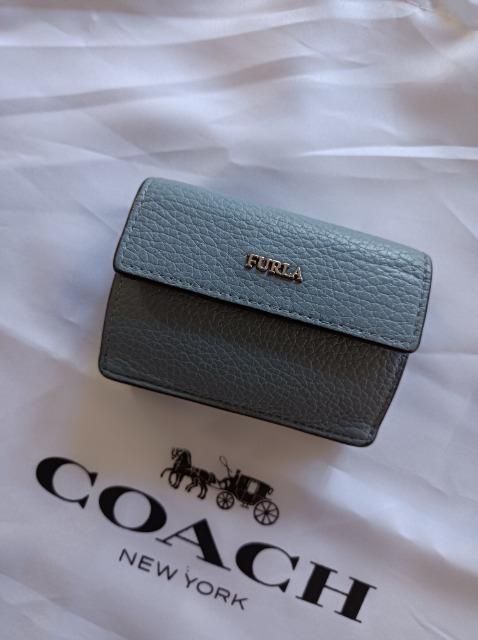 FURLA★柔らかレザー.コンパクト3つ折財布★くすみブルー★フルラ★送料無料★ < ブランド  FURLA★柔らかレザー.コンパクト3つ折財布★くすみブルー★フルラ★送料無料★  < ブランドの