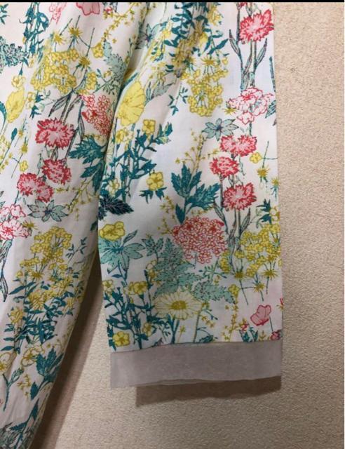 7-IDconcept セブンアイディコンセプト 花柄ブラウス 袖口オーガンジー < 女性ファッション 7-IDconcept セブンアイディコンセプト 花柄ブラウス 袖口オーガンジー < 女性ファッションの