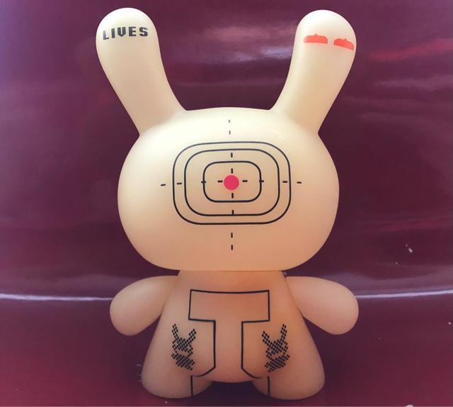 《Kidrobot × oki-ni》フィギュア  SPACE INVADER  kozik toy2r QEE デザイナーズトイ < ホビー  《Kidrobot × oki-ni》フィギュア  SPACE INVADER  kozik toy2r QEE デザイナーズトイ < ホビーの