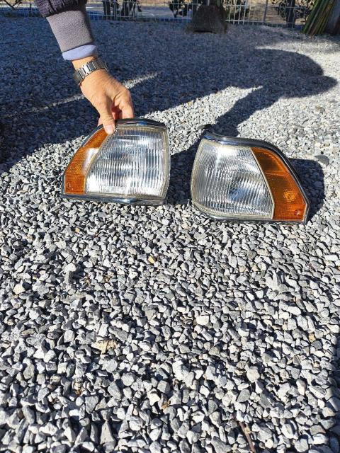 Y31セドリック グロリア ウインカー部分 左右 < 自動車/バイク Y31セドリック グロリア ウインカー部分 左右 < 自動車/バイク