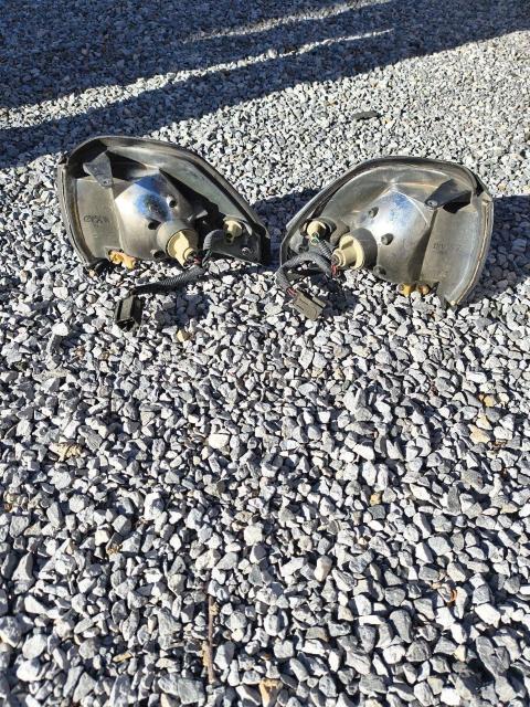 Y31セドリック グロリア ウインカー部分 左右 < 自動車/バイク Y31セドリック グロリア ウインカー部分 左右 < 自動車/バイク