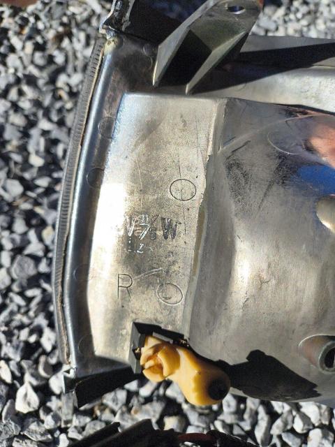 Y31セドリック グロリア ウインカー部分 左右 < 自動車/バイク Y31セドリック グロリア ウインカー部分 左右 < 自動車/バイク