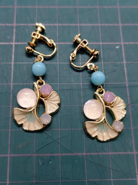 いちょうイヤリング・青 < ペット/手芸/園芸 いちょうイヤリング・青 < ペット/手芸/園芸の