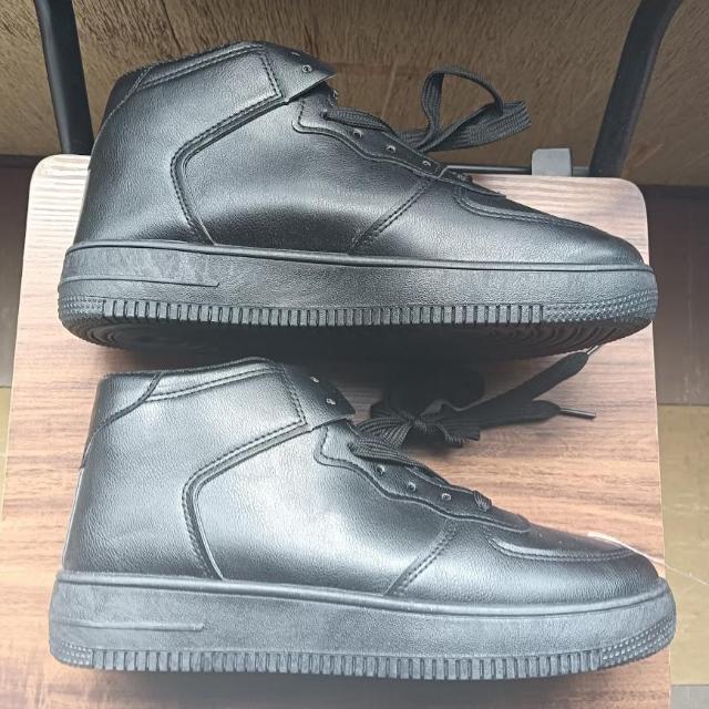 新品 25cm スニーカー メンズ レディース 靴 シューズ ブラック 男女兼用 < 男性ファッション  新品 25cm スニーカー メンズ レディース 靴 シューズ ブラック 男女兼用 < 男性ファッションの