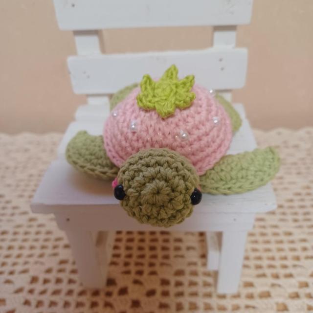 ☆Hand made ☆  海ガメちゃんbaby Α*苺Ver.*あみぐるみ < ペット/手芸/園芸  ☆Hand made ☆  海ガメちゃんbaby Α*苺Ver.*あみぐるみ < ペット/手芸/園芸の