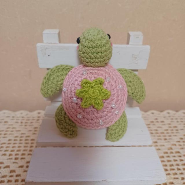 ☆Hand made ☆  海ガメちゃんbaby Α*苺Ver.*あみぐるみ < ペット/手芸/園芸  ☆Hand made ☆  海ガメちゃんbaby Α*苺Ver.*あみぐるみ < ペット/手芸/園芸の