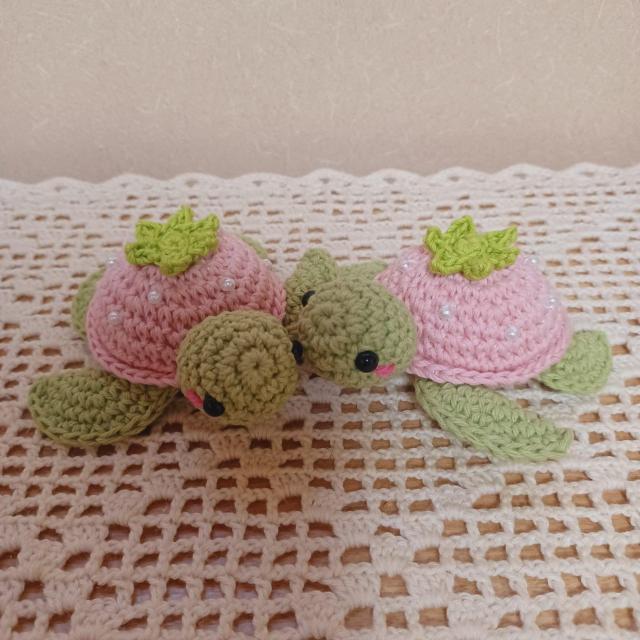 ☆Hand made ☆  海ガメちゃんbaby Α*苺Ver.*あみぐるみ < ペット/手芸/園芸  ☆Hand made ☆  海ガメちゃんbaby Α*苺Ver.*あみぐるみ < ペット/手芸/園芸の