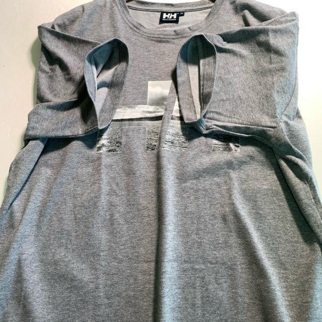 HELLY HANSEN グレー Tシャツ XLサイズ ロゴプリント 半袖Tシャツ クルーネック < ブランド HELLY HANSEN グレー Tシャツ XLサイズ ロゴプリント 半袖Tシャツ クルーネック < ブランドの