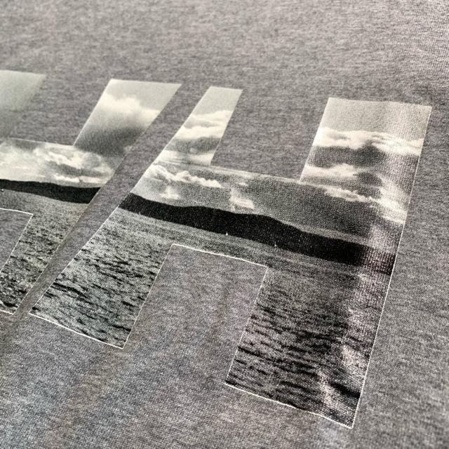 HELLY HANSEN グレー Tシャツ XLサイズ ロゴプリント 半袖Tシャツ クルーネック < ブランド HELLY HANSEN グレー Tシャツ XLサイズ ロゴプリント 半袖Tシャツ クルーネック < ブランドの