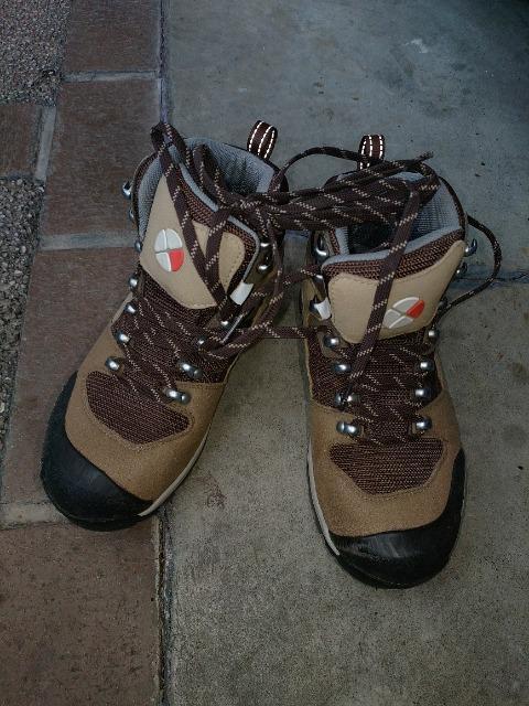 トレッキングシューズ グランドキング キャラバン ゴアテックス 23EEE。 < 女性ファッション トレッキングシューズ グランドキング キャラバン ゴアテックス 23EEE。 < 女性ファッションの