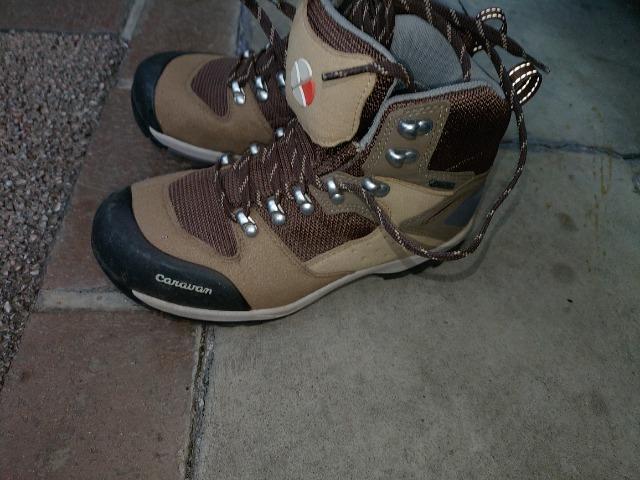 トレッキングシューズ グランドキング キャラバン ゴアテックス 23EEE。 < 女性ファッション トレッキングシューズ グランドキング キャラバン ゴアテックス 23EEE。 < 女性ファッションの