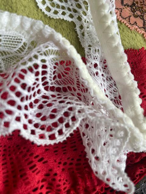 b5 �f�G�ȃ��[�X�V���[�c4���g �� �����t�@�b�V������ 