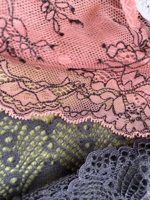 b5 �f�G�ȃ��[�X�V���[�c4���g �� �����t�@�b�V������ 