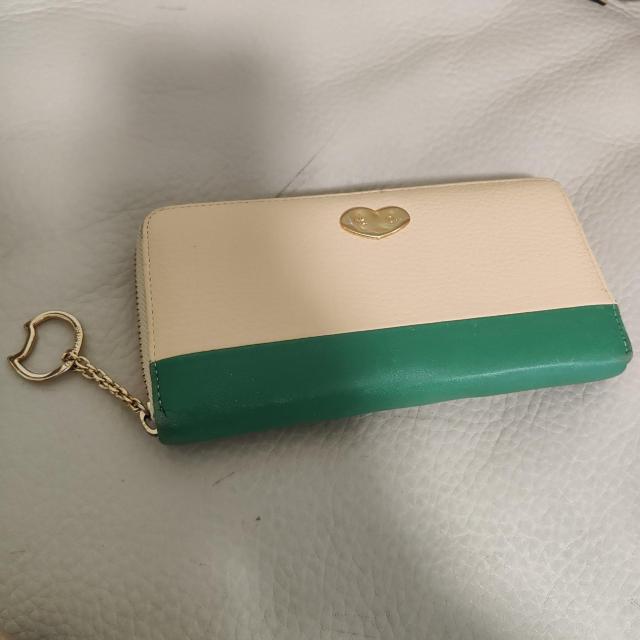 ツモリチサト アイボリーとグリーンの長財布 < ブランド  ツモリチサト アイボリーとグリーンの長財布  < ブランドの