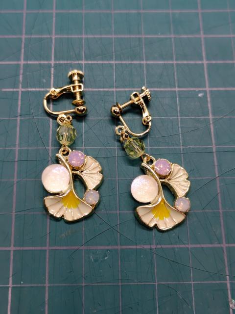 いちょうイヤリング・黄色 < ペット/手芸/園芸 いちょうイヤリング・黄色 < ペット/手芸/園芸の