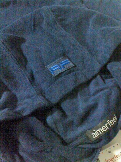 新品<AF刺繍ワッペン>aimerfeel/エメフィール(厚パーカー/ネイビー)定価3465/L < 女性ファッション  新品<AF刺繍ワッペン>aimerfeel/エメフィール(厚パーカー/ネイビー)定価3465/L < 女性ファッションの