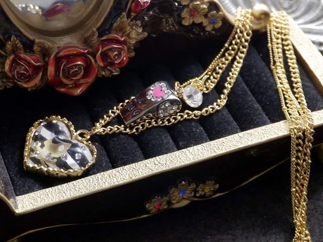 新品ゴスロリ姫系笛モチーフとスカルハートネックレス < 女性アクセサリー/時計  新品ゴスロリ姫系笛モチーフとスカルハートネックレス < 女性アクセサリー/時計の