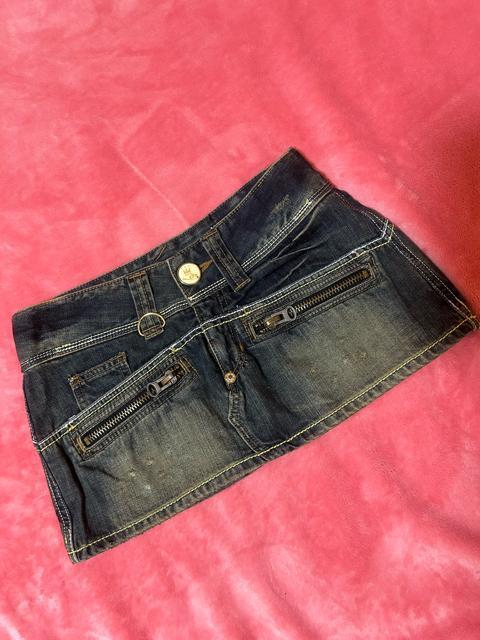LB-03 デニム 色褪せ古着加工 ステッチ 二重ポケットでかジッパー バックプリント マイクロミニスカ 新品未使用 < ブランド LB-03 デニム 色褪せ古着加工 ステッチ 二重ポケットでかジッパー バックプリント マイクロミニスカ 新品未使用 < ブランドの