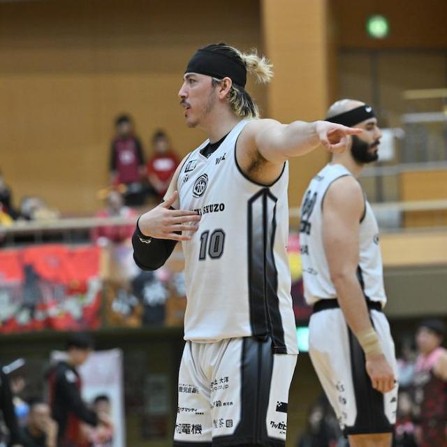 #10 駒水 大雅ジャック選手 AWAYユニフォーム ※上下セット(着用・直筆サイン入り) < レジャー/スポーツ #10 駒水 大雅ジャック選手 AWAYユニフォーム ※上下セット(着用・直筆サイン入り) < レジャー/スポーツの
