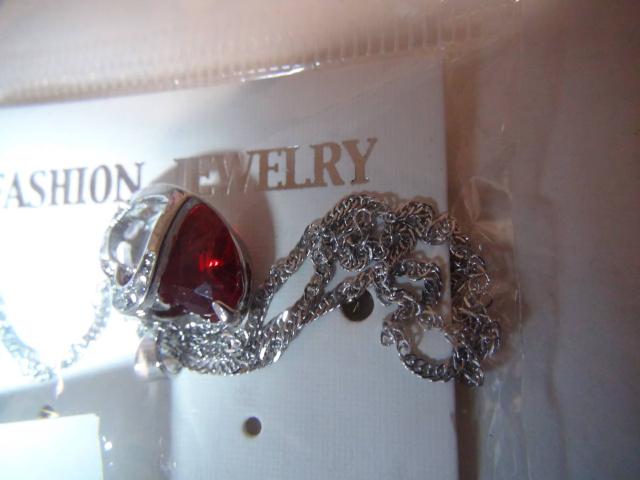 キュービックジルコニア シルバーリングネックレス新品!。 < 女性アクセサリー/時計  キュービックジルコニア シルバーリングネックレス新品!。 < 女性アクセサリー/時計の