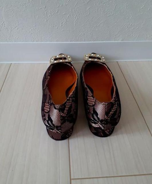 可愛い♪ブラックレース つま先ラインストーンビジュー パンプス 靴 M < 女性ファッション  可愛い♪ブラックレース つま先ラインストーンビジュー パンプス 靴 M < 女性ファッションの