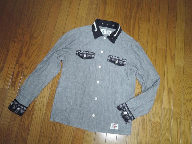 CHALLENGER チャレンジャー バンダナ柄シャツ S クレリック デニム シャンブレー < 男性ファッション  CHALLENGER チャレンジャー バンダナ柄シャツ S クレリック デニム シャンブレー < 男性ファッションの