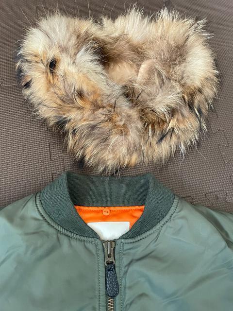 MOUSSY マウジー ファー付き ショート MA-1毛皮(タヌキ)使用 サイズ1ミリタリーカーキ M〜Lサイズ shelter < ブランド  MOUSSY マウジー ファー付き ショート MA-1毛皮(タヌキ)使用 サイズ1ミリタリーカーキ M〜Lサイズ shelter < ブランドの