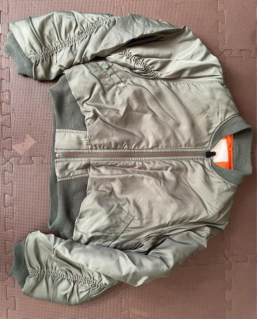 MOUSSY マウジー ファー付き ショート MA-1毛皮(タヌキ)使用 サイズ1ミリタリーカーキ M〜Lサイズ shelter < ブランド  MOUSSY マウジー ファー付き ショート MA-1毛皮(タヌキ)使用 サイズ1ミリタリーカーキ M〜Lサイズ shelter < ブランドの