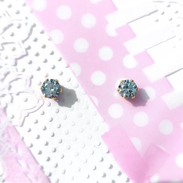 美麗 サージカルステンレス グリーンブルー モアサナイト ピアス(5mm < 女性アクセサリー/時計 美麗 サージカルステンレス グリーンブルー モアサナイト ピアス(5mm < 女性アクセサリー/時計の