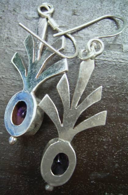 即決!ジルコニアシルバーロングピアス*パープル* < 女性アクセサリー/時計 即決!ジルコニアシルバーロングピアス*パープル* < 女性アクセサリー/時計の