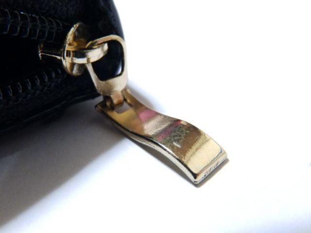 可愛い♪ぷっくり エナメル ハートキルティング ラウンドファスナー長財布 ブラック < 女性ファッション 可愛い♪ぷっくり エナメル ハートキルティング ラウンドファスナー長財布 ブラック < 女性ファッションの