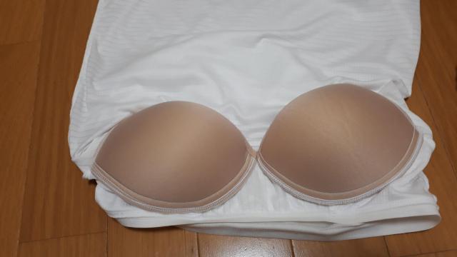 新品未着用 カップ付き接触冷感で涼しいタンクトップ < 女性ファッション  新品未着用 カップ付き接触冷感で涼しいタンクトップ < 女性ファッションの
