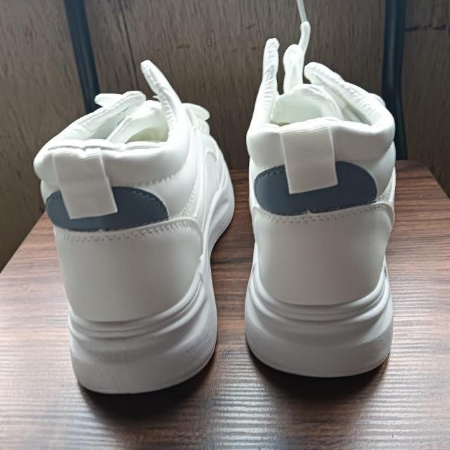 新品 25cm レディース スニーカー ホワイト シューズ 靴 カジュアル < 女性ファッション  新品 25cm レディース スニーカー ホワイト シューズ 靴 カジュアル < 女性ファッションの